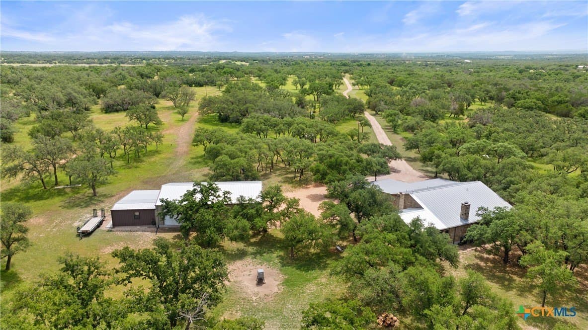 1241 Sandy Oaks Ranch Road