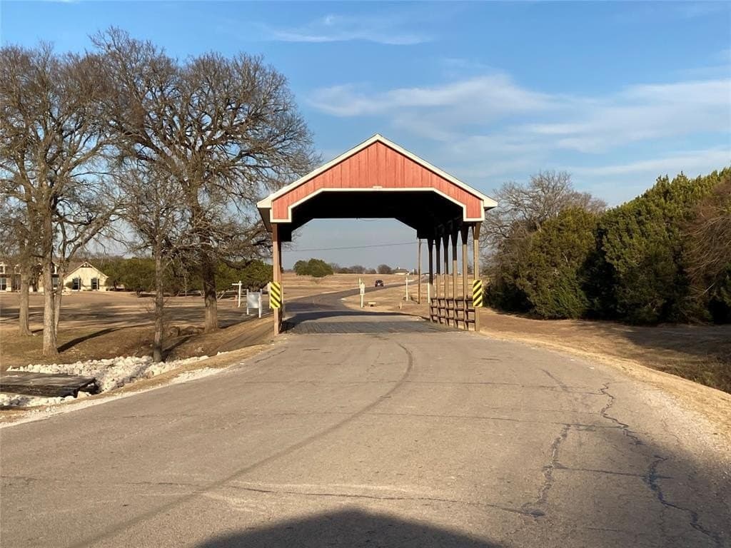 1005 White Bluff Drive
