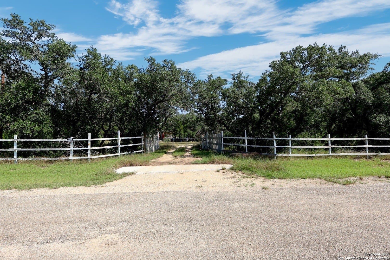 466 County Road 2471