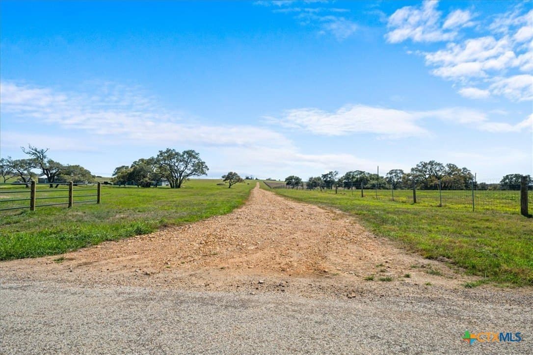 2523 Roitsch Road
