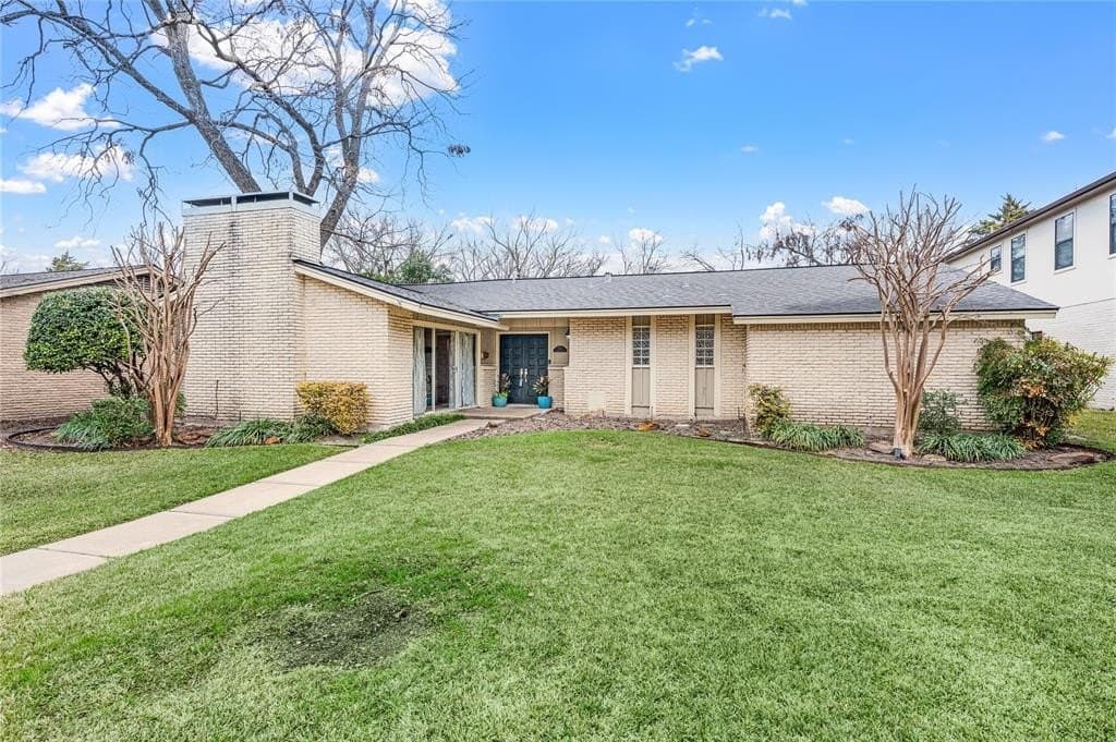 9741 Broken Bow Road