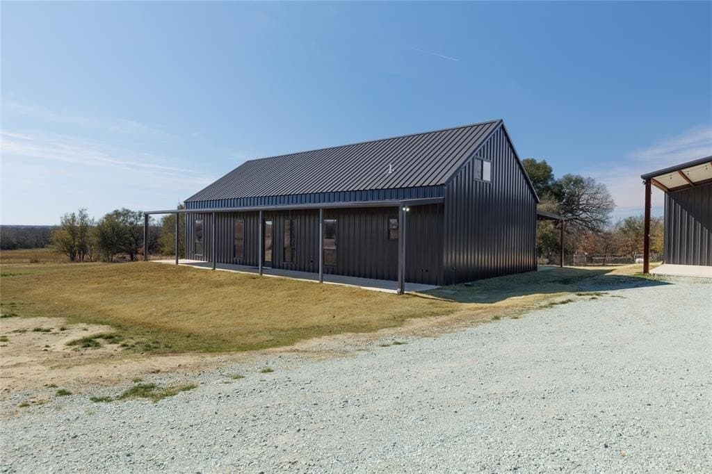 500 County Road 2745