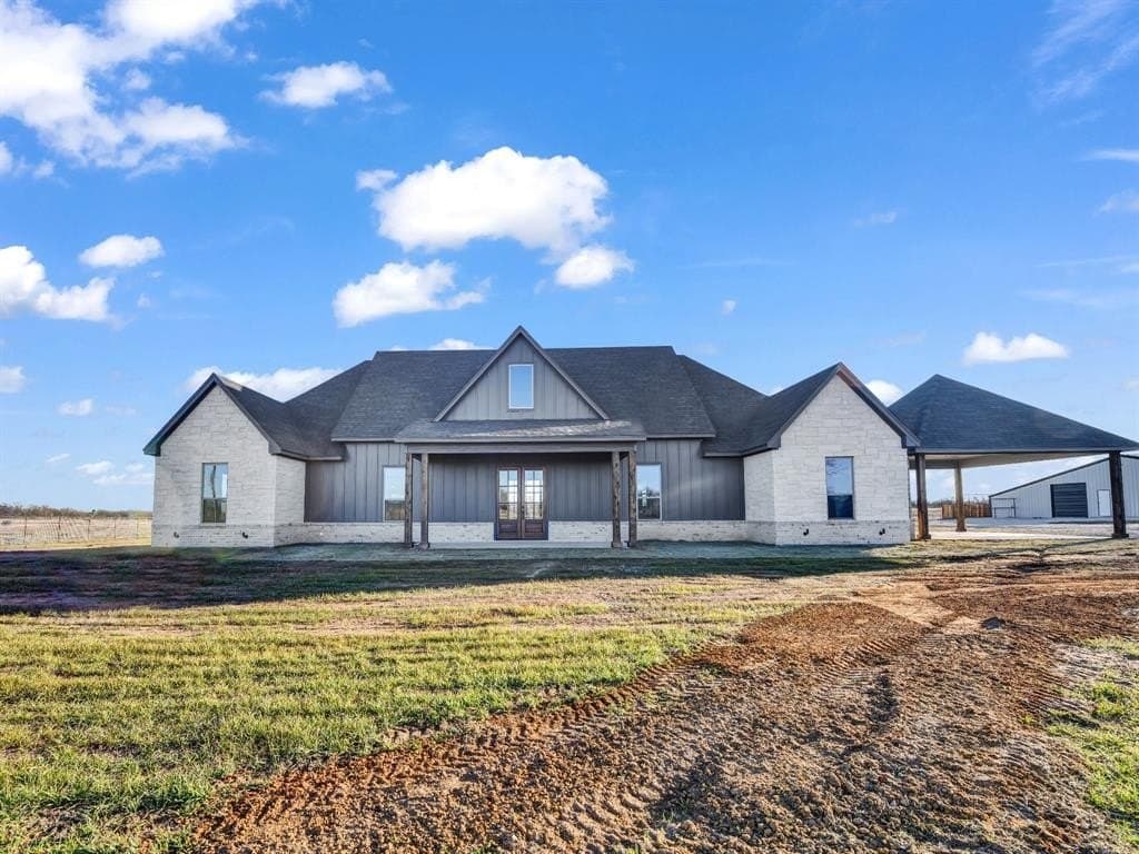 1390 Poe Prairie Road
