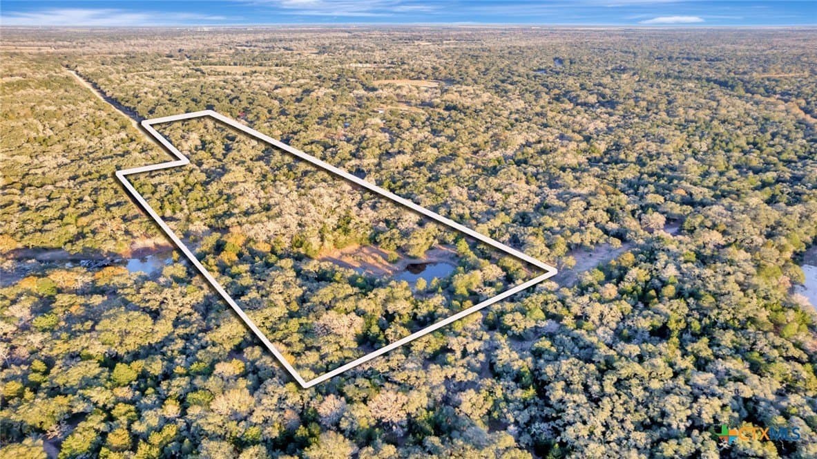715 Private Road 1051