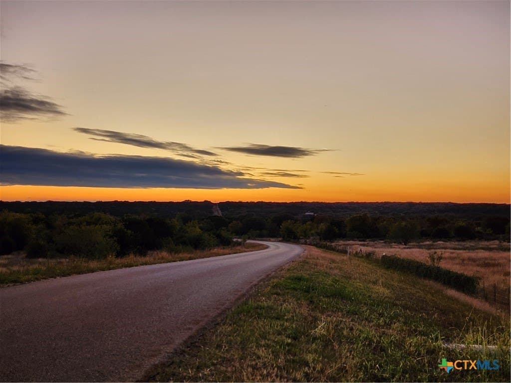 13586 Crows Ranch Road