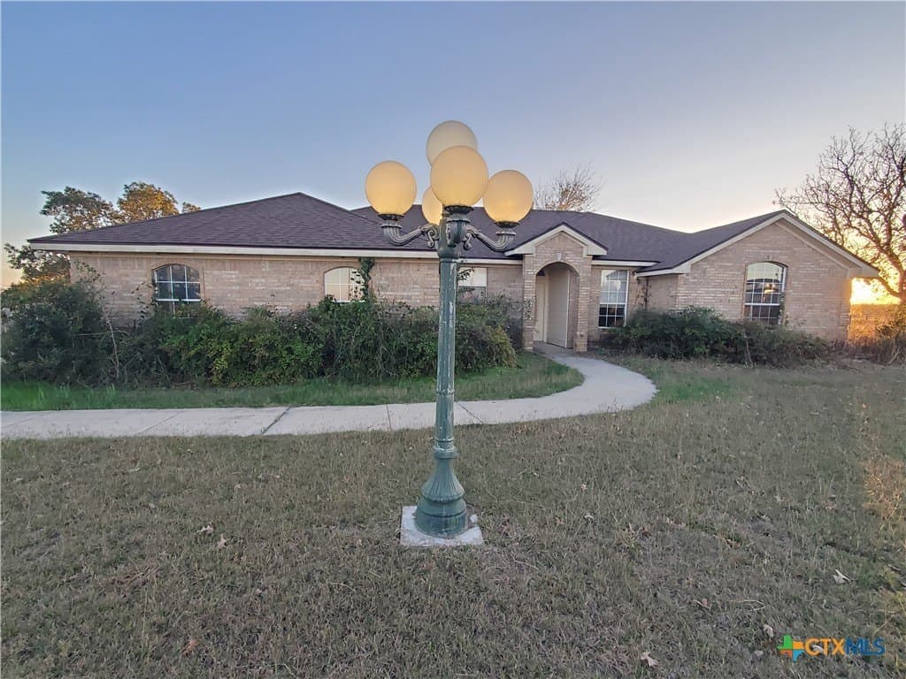 2633 Bottoms E Road