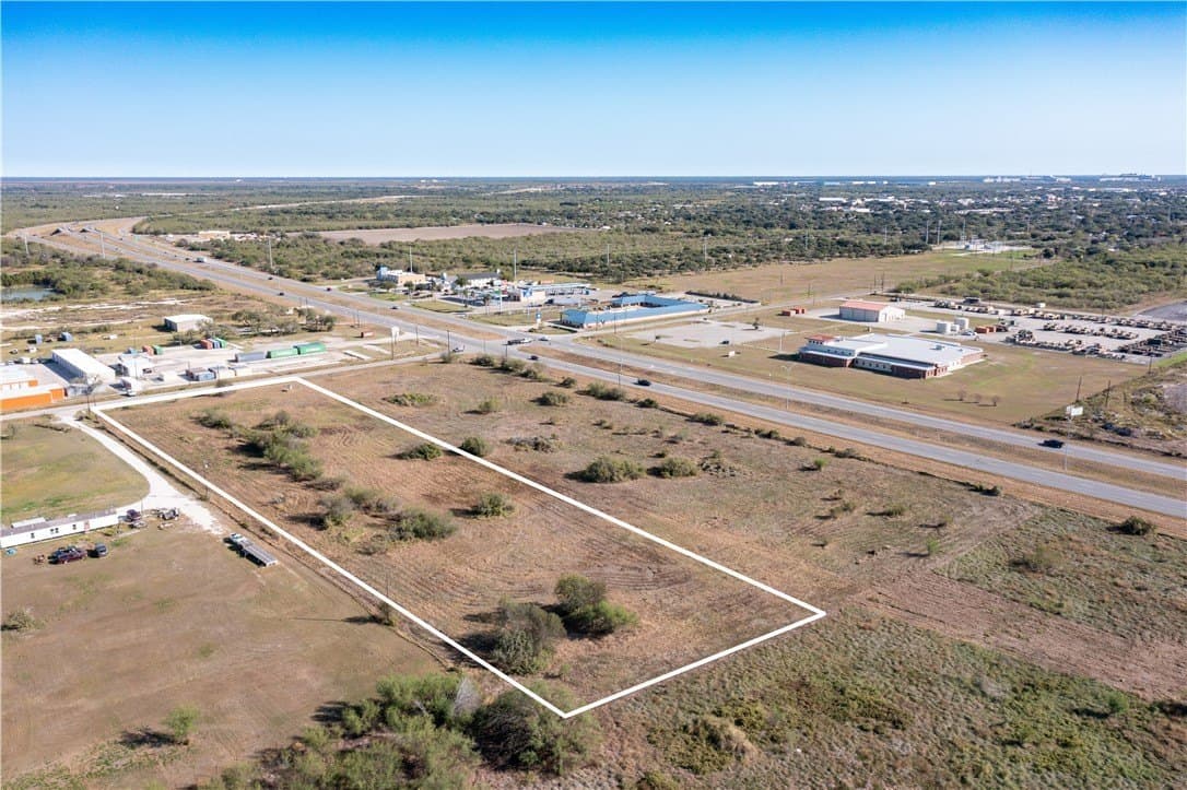 Highway 77 lot: 0
