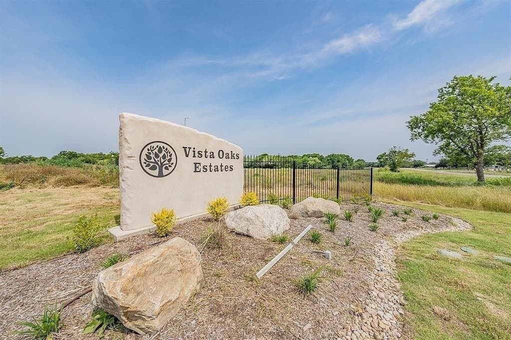 3926 Vista Oak