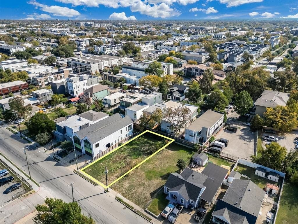 4330 Capitol Avenue