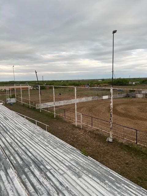 3613 S FM 2105