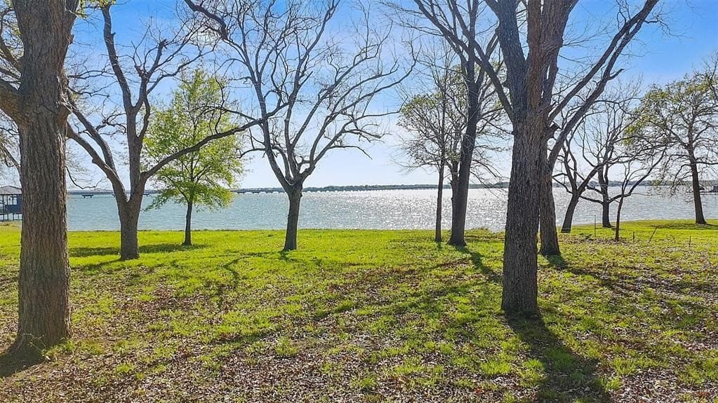 Lot 32 Embarcadero