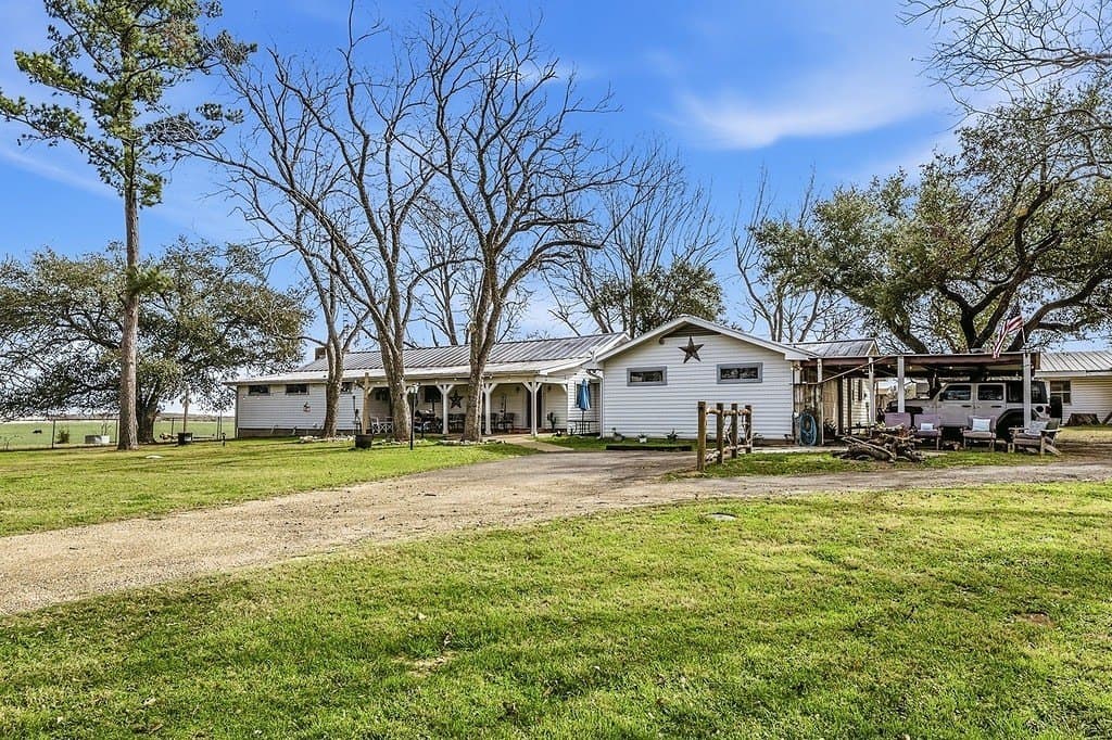 9523 West Farm to Market 1644