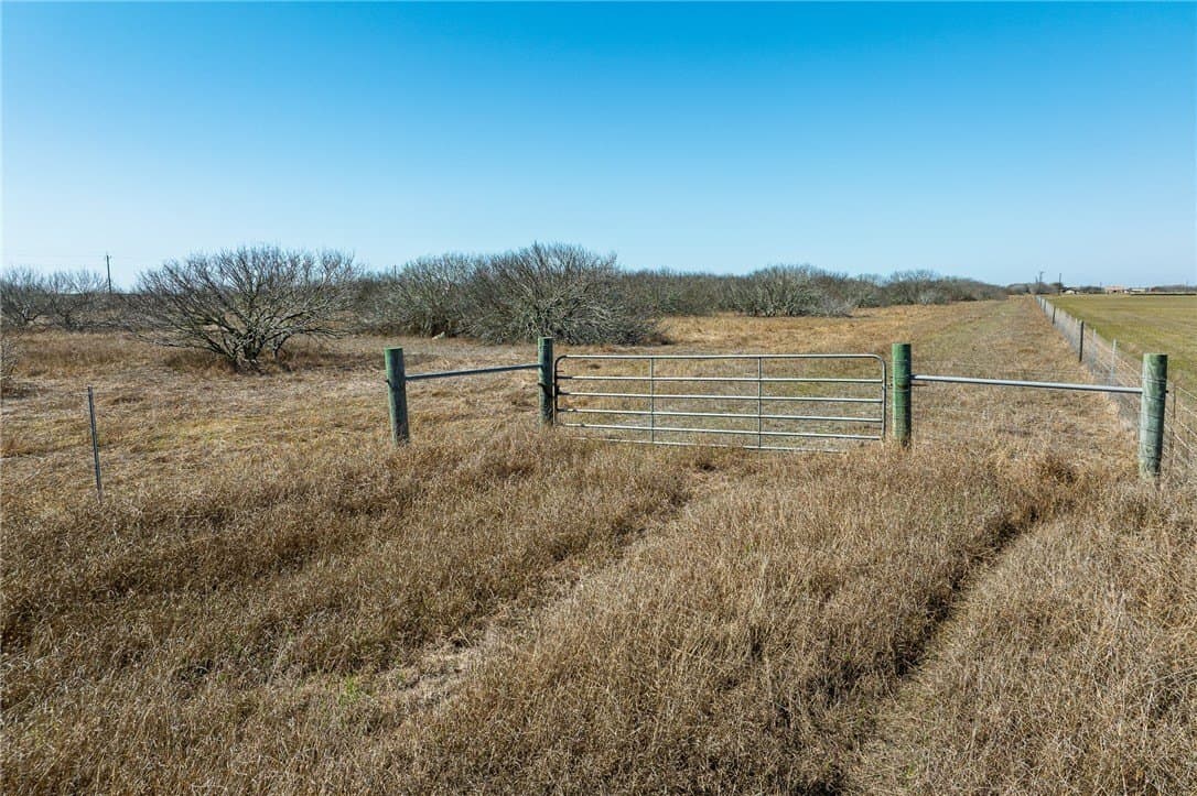 County Road 2200