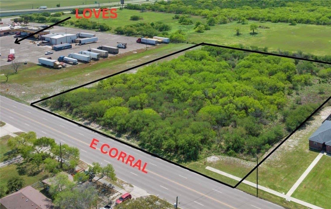 Corral Avenue lot: 10