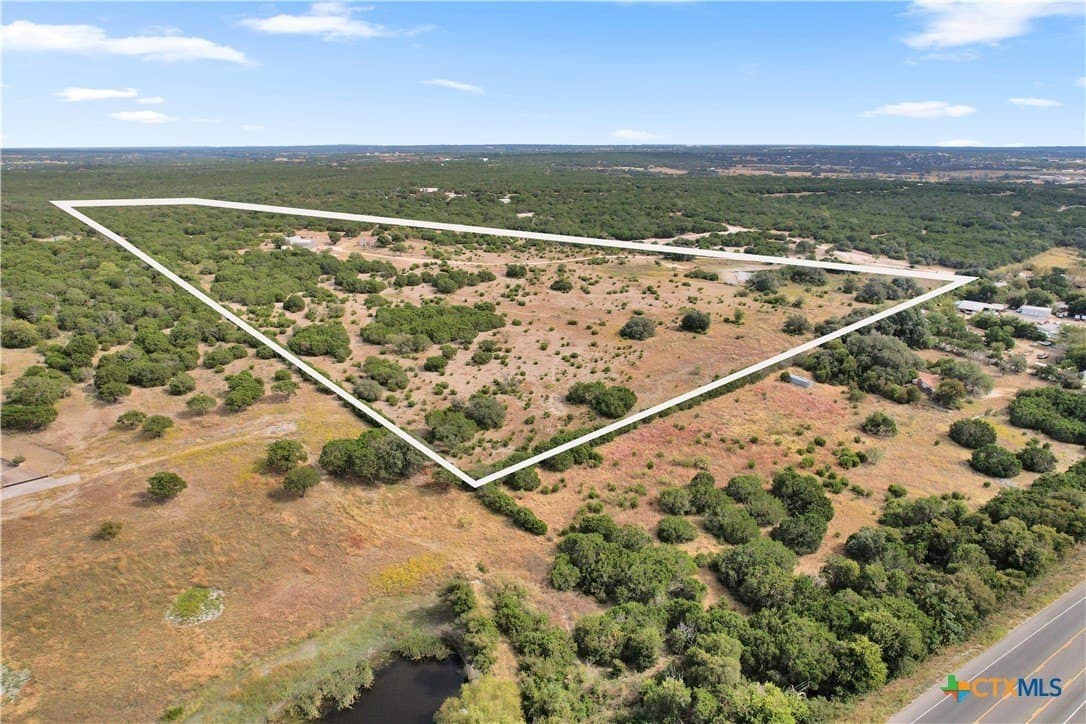 3527 N US HWY 281