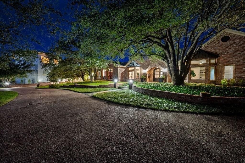 2313 Country Spring Road