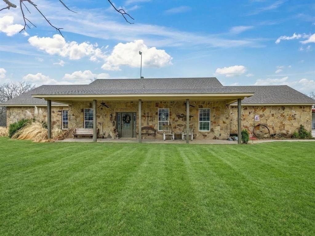 426 County Road 3435