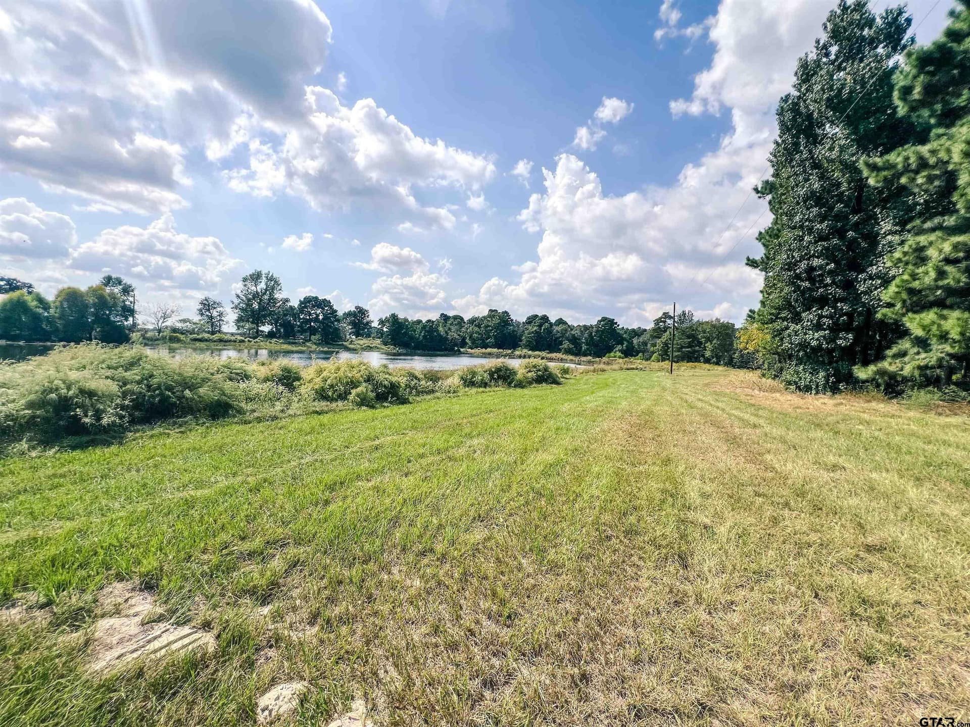 211 Private Road 51325