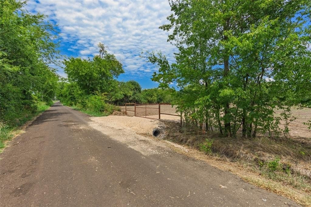 2446 County Road 4586