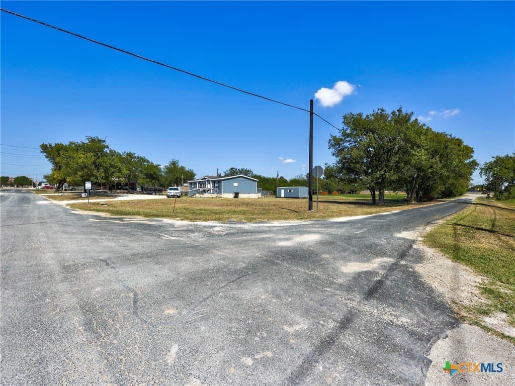 205 E Avenue G lot: 17