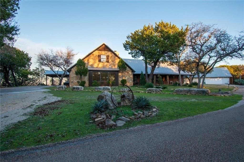 848 Canyon Oaks Road