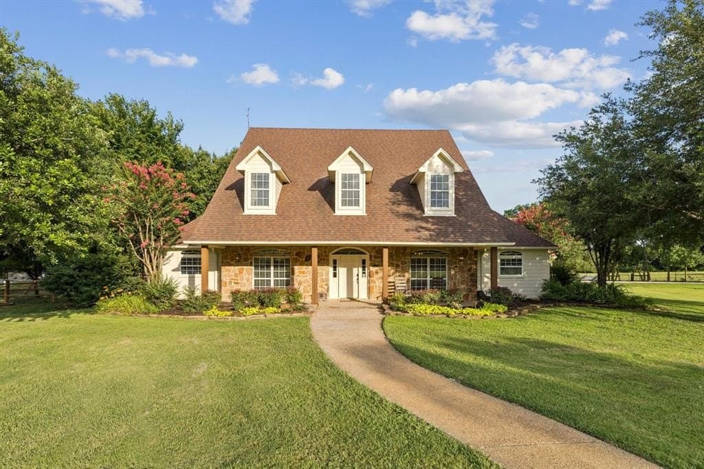 4879 Geren Trail