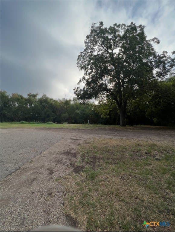 727 Salinas Street lot: 1