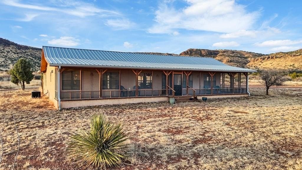 14 Wagon Rd
