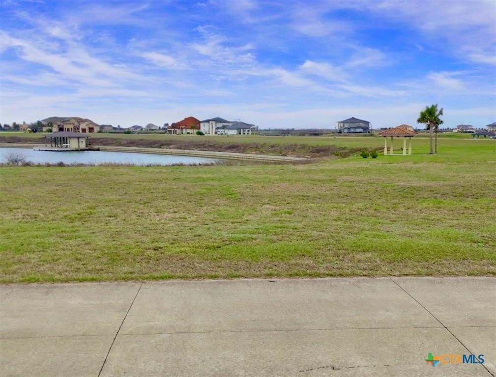 Bueno Vista Court lot: 241