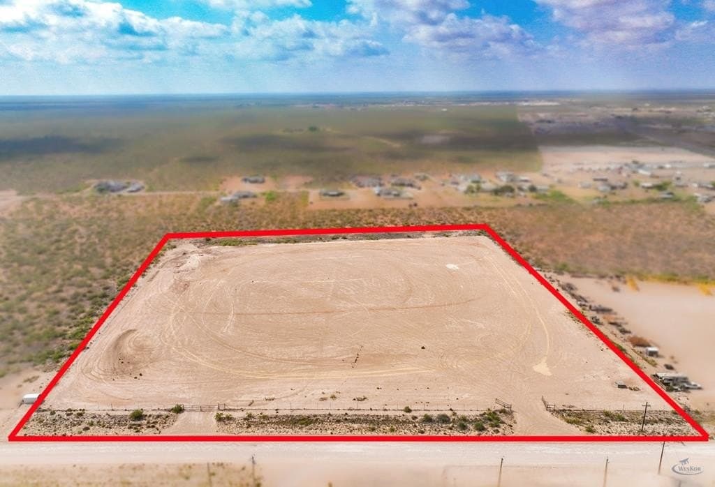 312 Private Rd 42