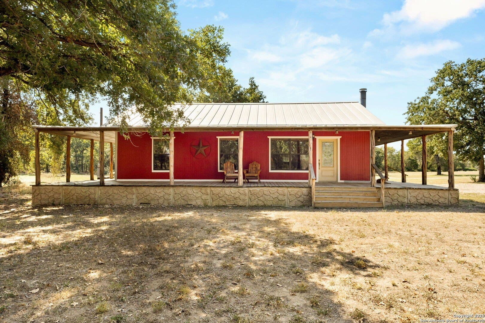 15835 E US Highway 90
