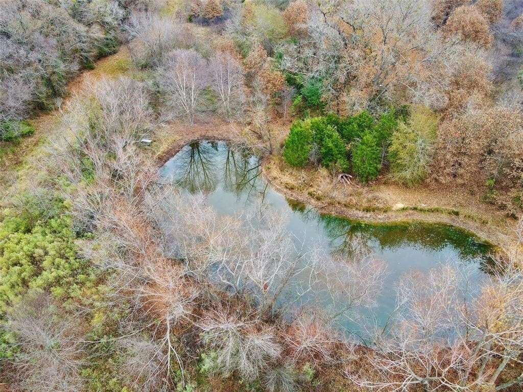 30 Acre County Road 2425
