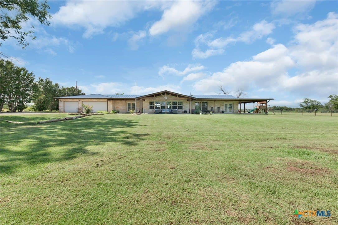 10292 W US Highway 190