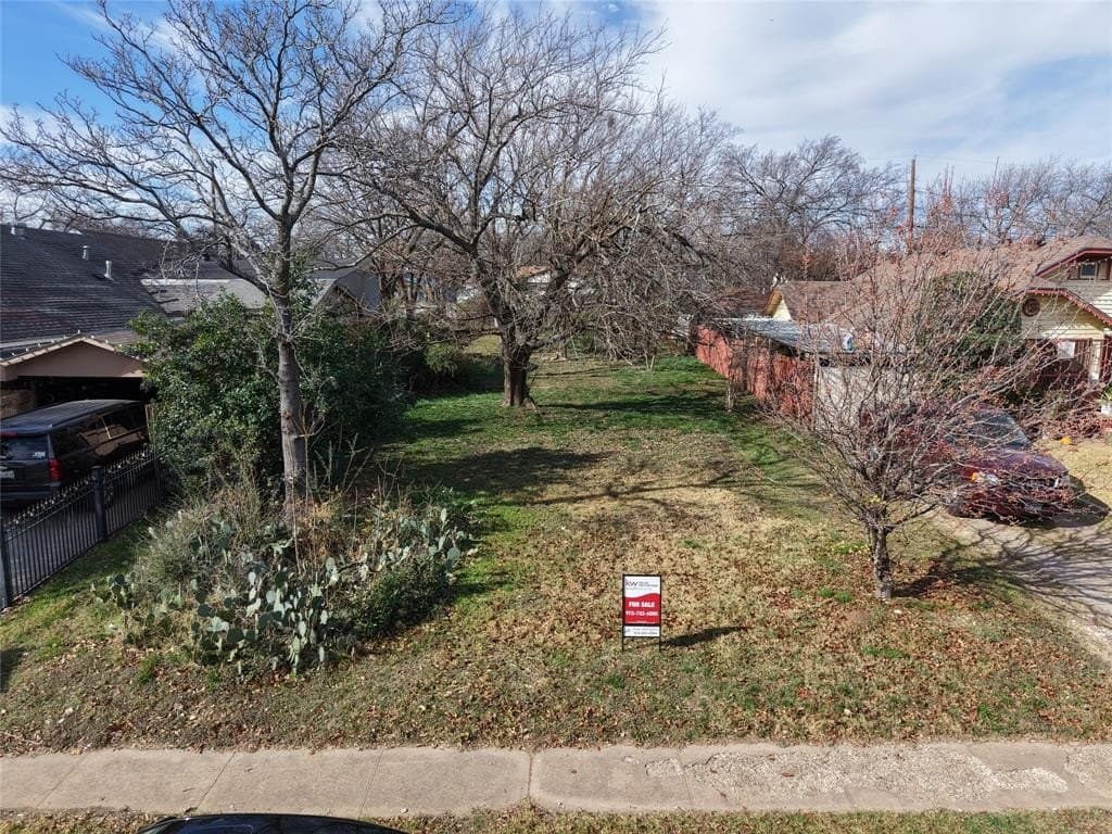 6 N Ravinia Drive
