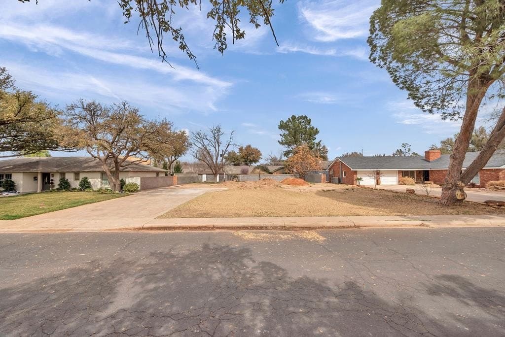 1602 Winfield Rd