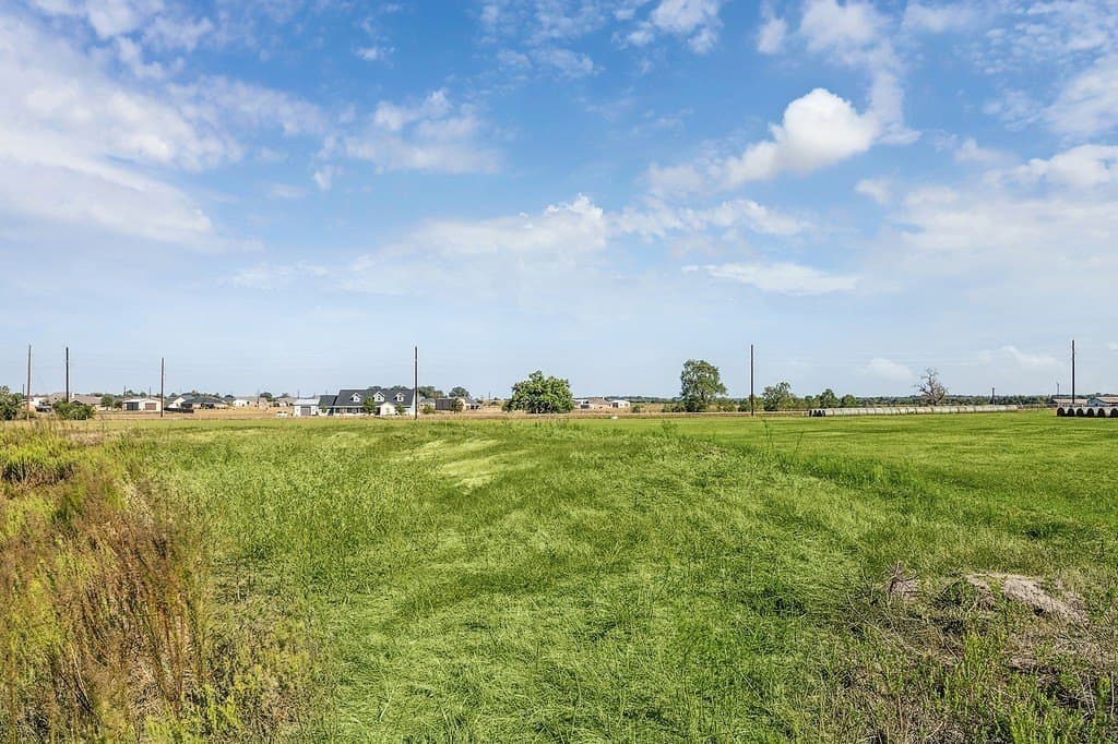 000 Farm To Market Road 2187