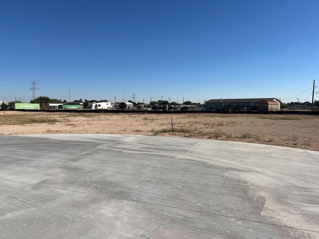 6412 Hopi Court