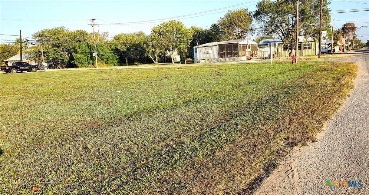 502-508 S Main Street lot: 11