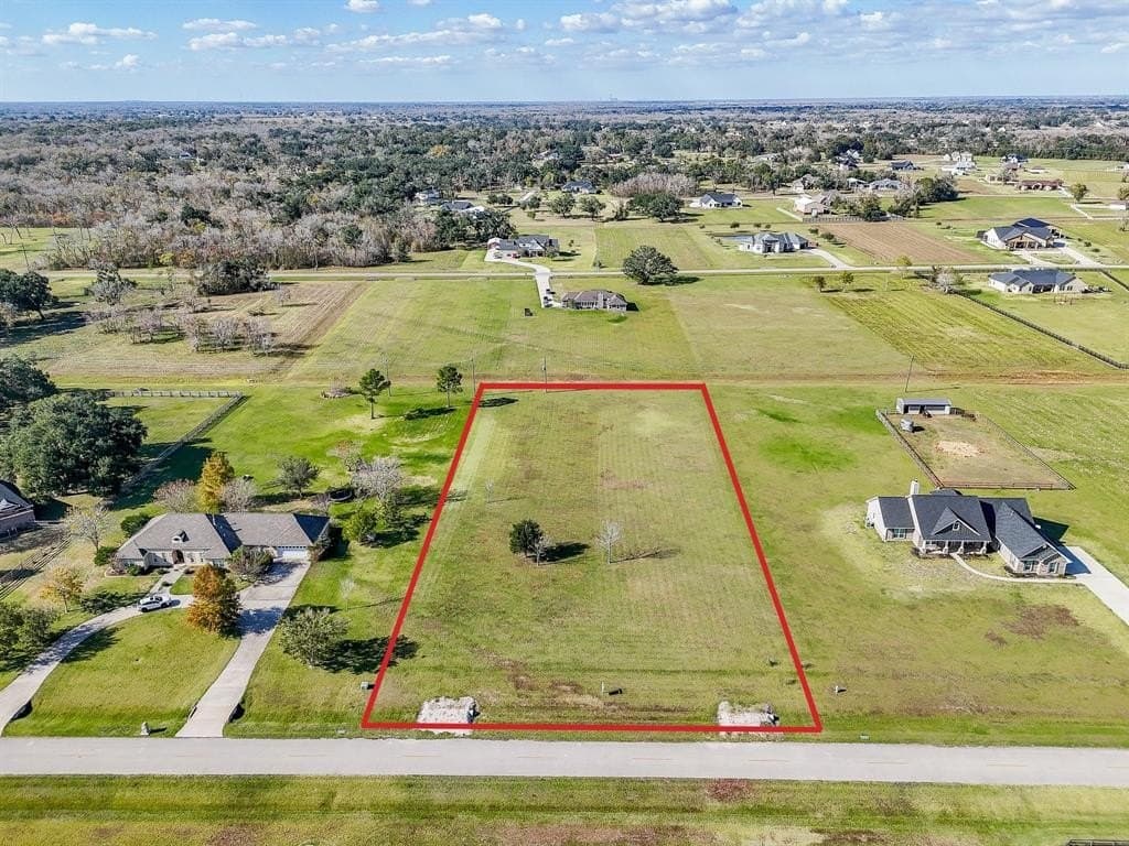 702 Comanche Trail Drive