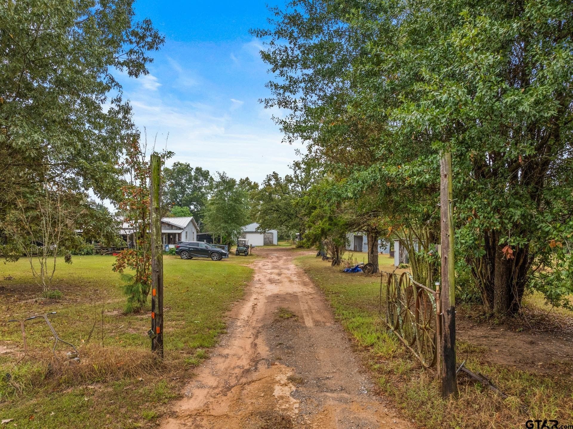 24711 Highway 77W