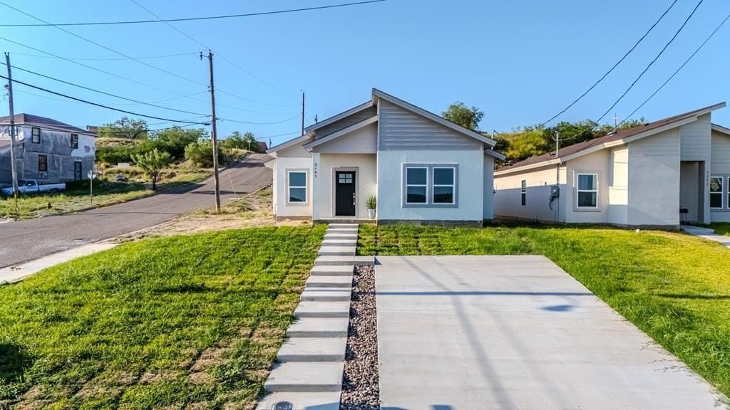 2193 Calle Coyunda