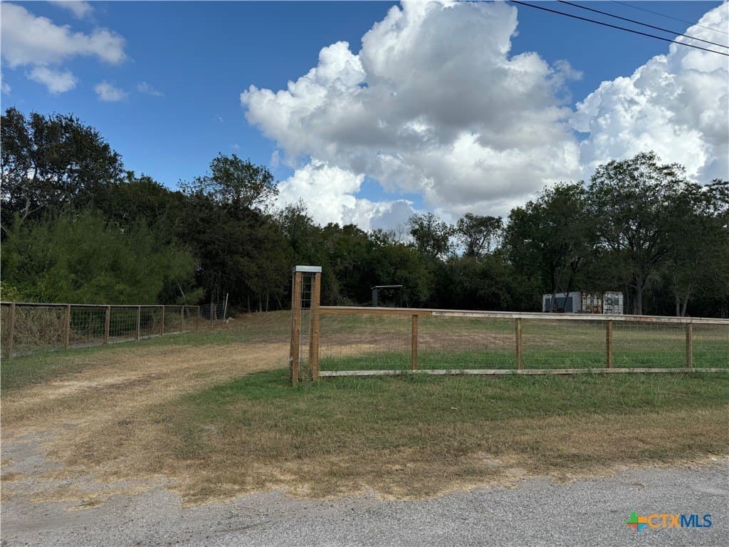 408 W South Street lot: 1R