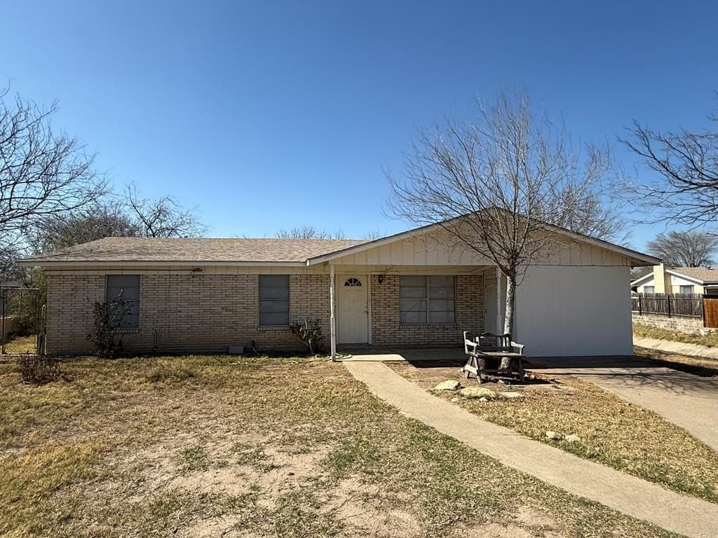889 Tampico Circle