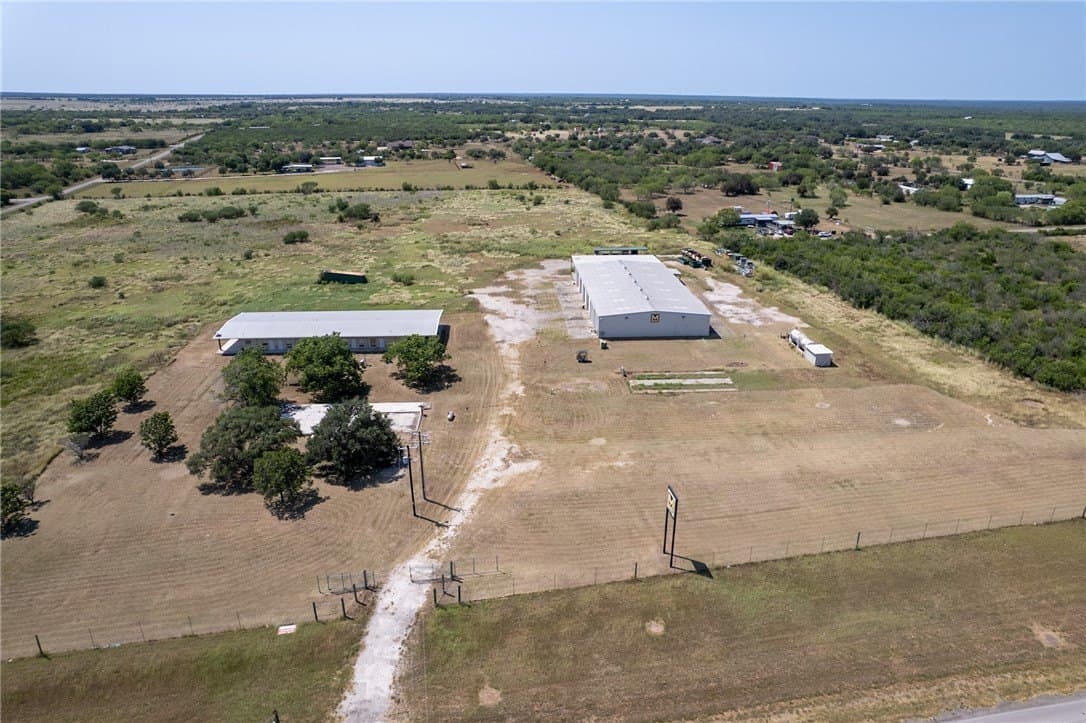 4067 Highway 59 E