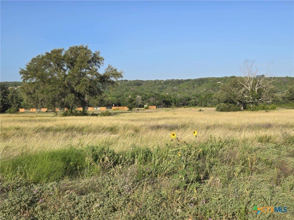 102 Yellowstone Drive lot: 1