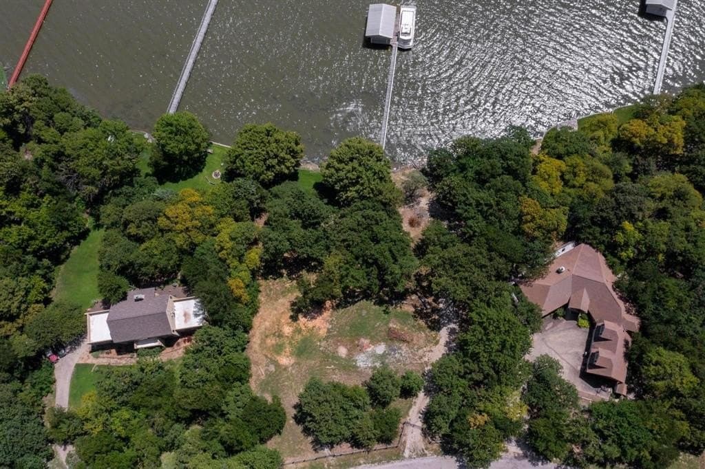 000 Eagle Pointe