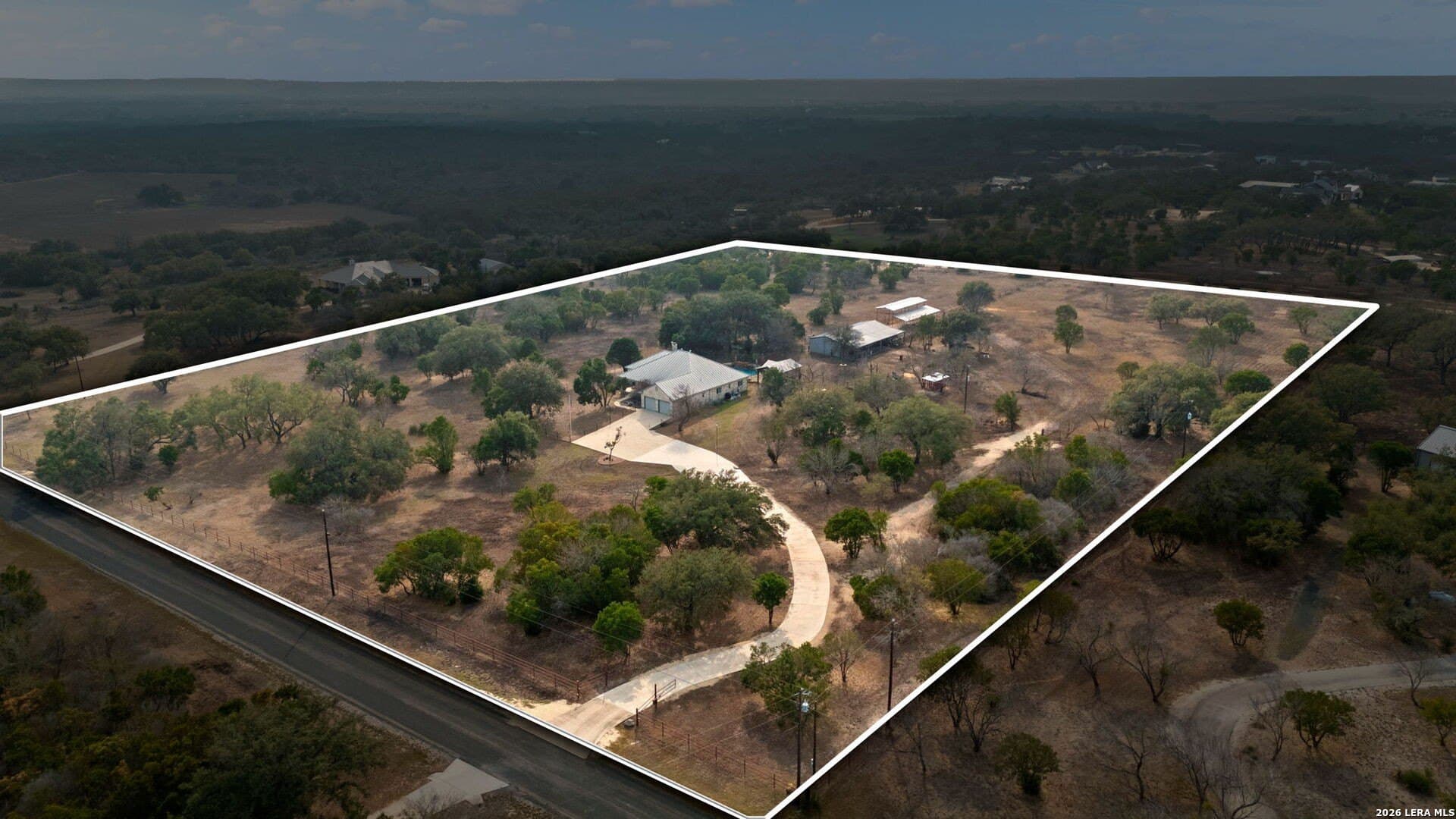 158 private road 4732