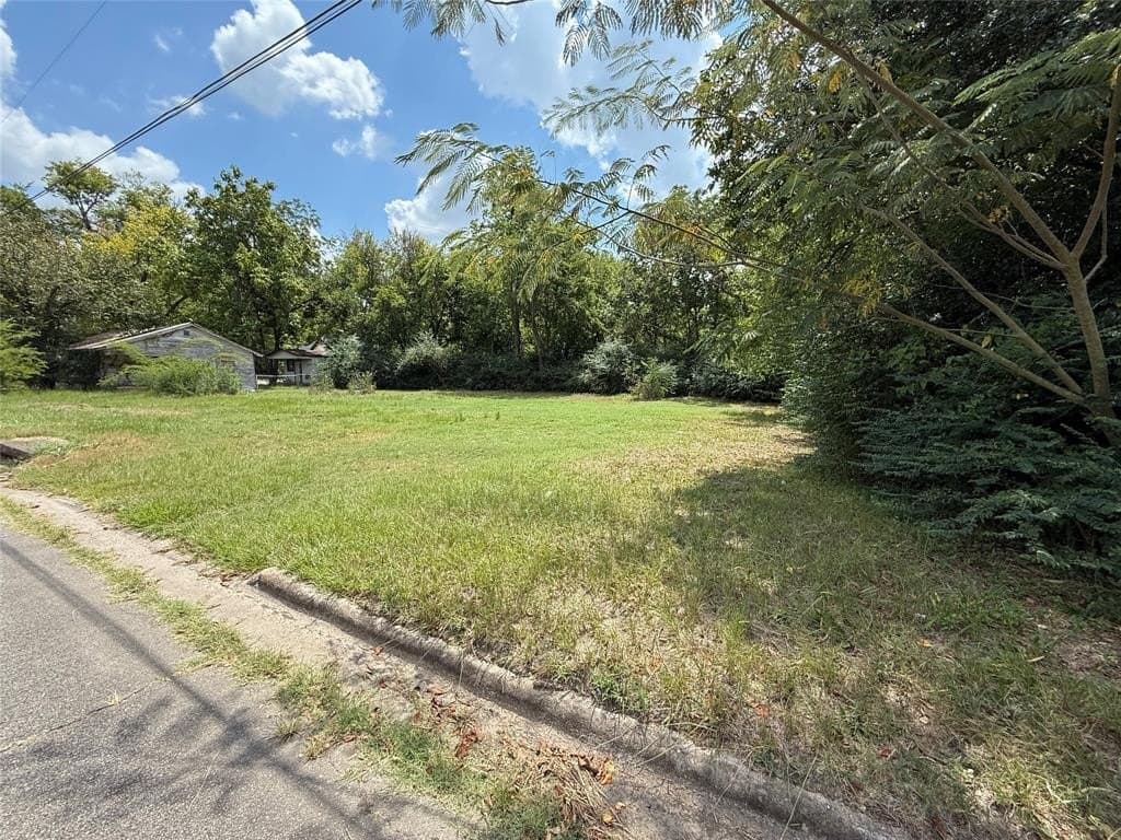 324&26 MLK Drive