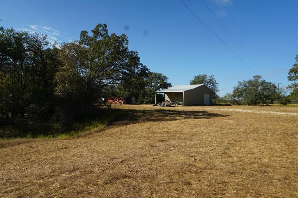 0 OLD SEGUIN LULING RD