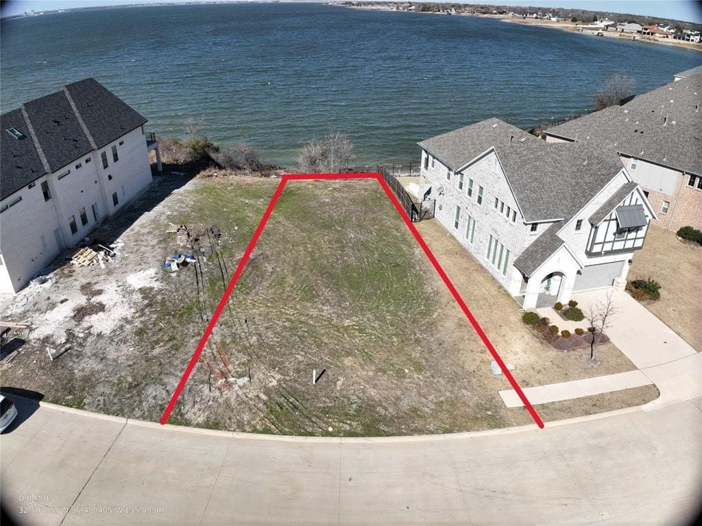18100 Lakefront Court